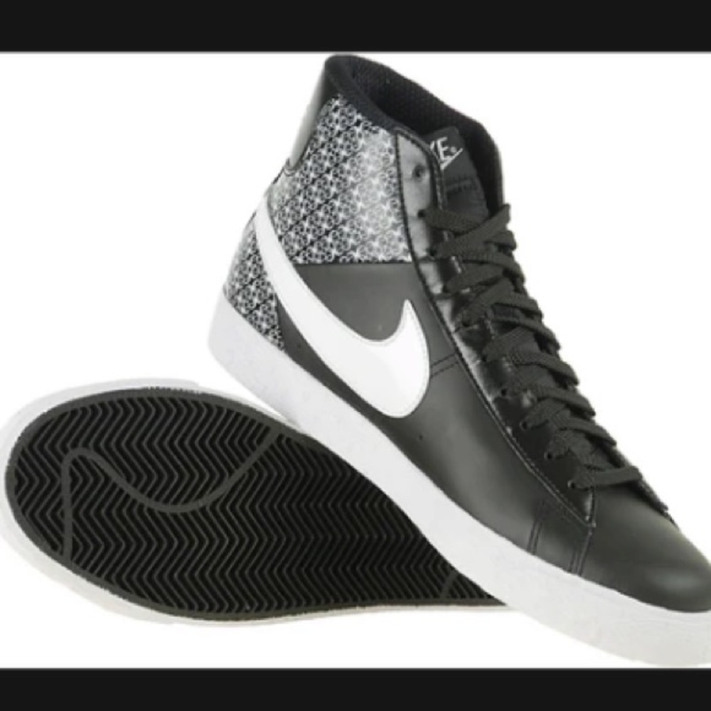 Nike Blazer Geometric High Black & White Sz 8 Gym Workout Streetwear